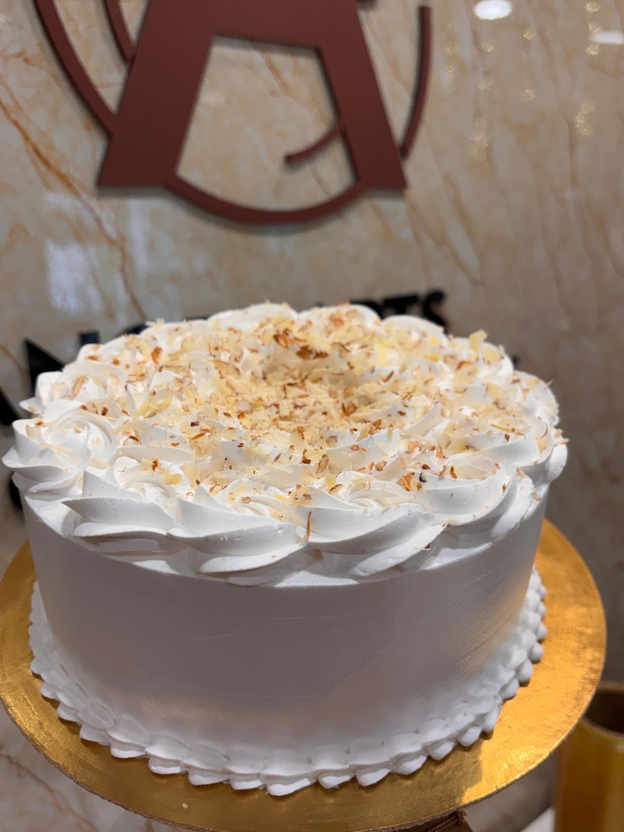 Tender Coconut Tres Leches Cake extras